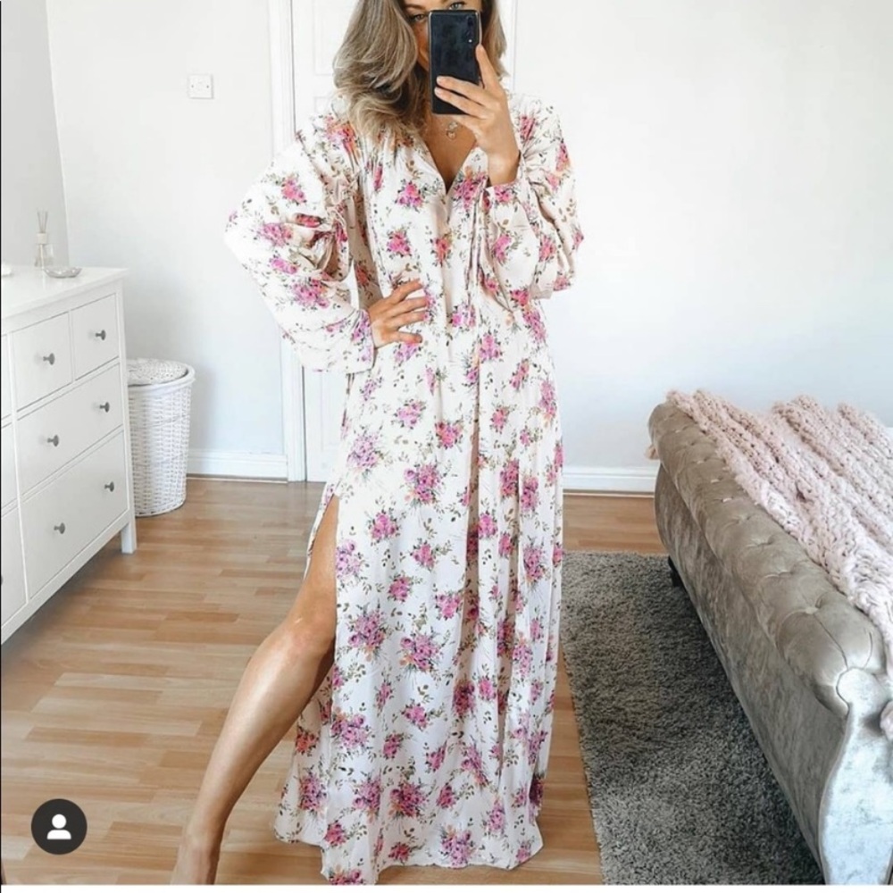 MANGO rushed maxi floral dress bloggers favorite zara competitor brand - Picture 11 of 16
